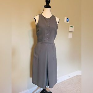 Banana Republic gray sleeveless dress. Size 2